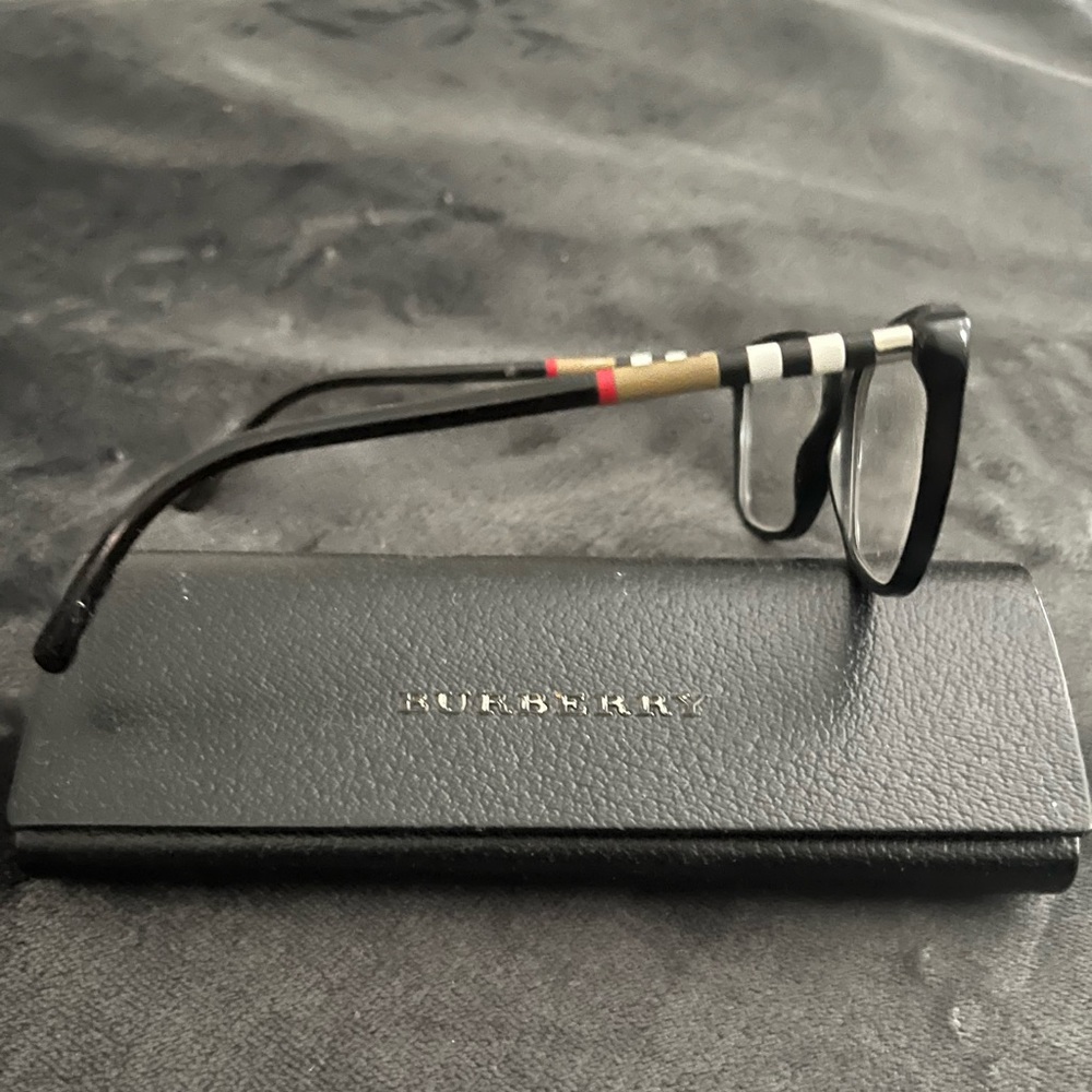 COPY - BURBERRY GLASSES MODEL BURBERRY (2141)SIZE (53-16)COLOR BLACK (3001)